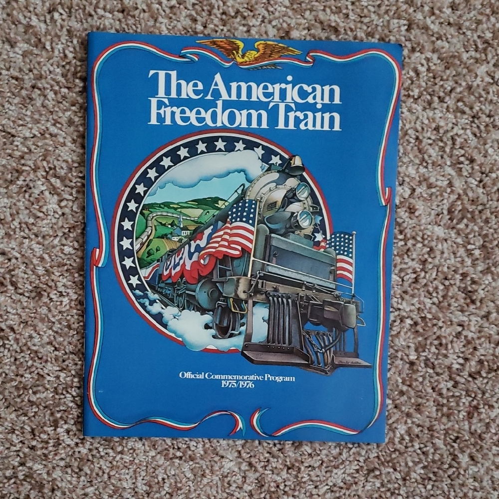 The American Freedom Train Collectible Official Commemorative Program 1975 /1976